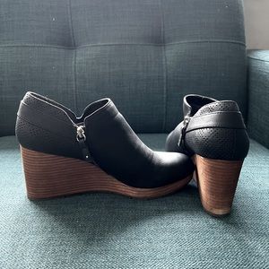 Wedge ankle boots